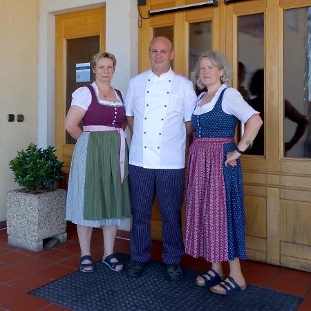 Radhotel Schischek Oberpurkla ภายนอก รูปภาพ