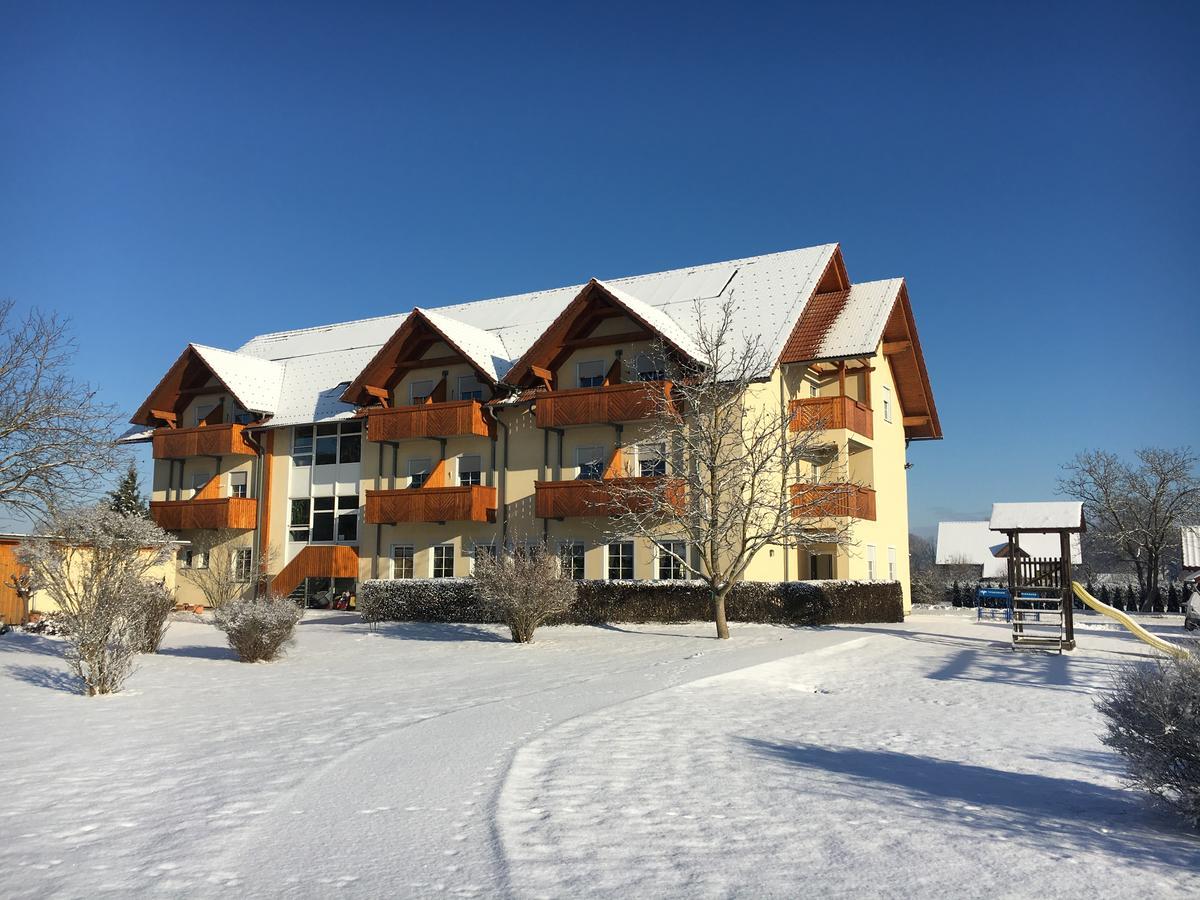 Radhotel Schischek Oberpurkla ภายนอก รูปภาพ